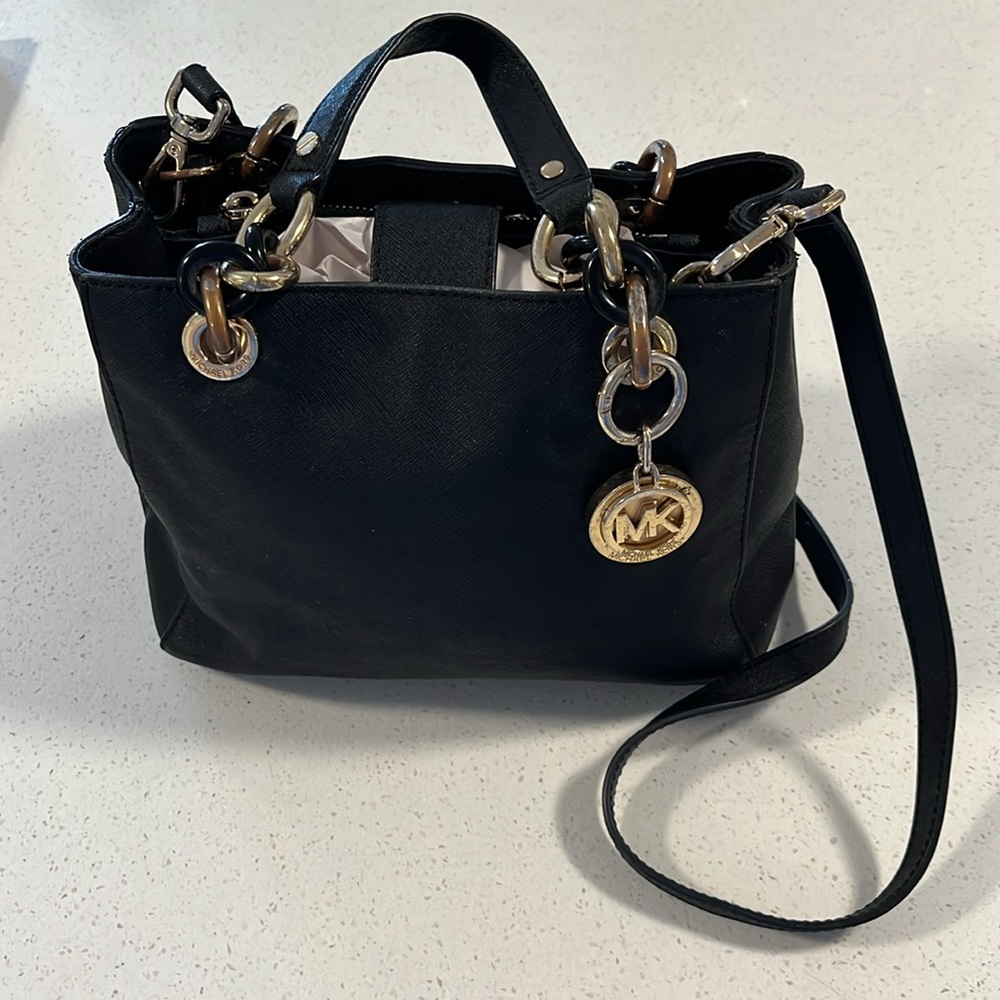 Michael Kors Vintage Cynthia Black Leather Crossbody Designer Satchel. Used-Good